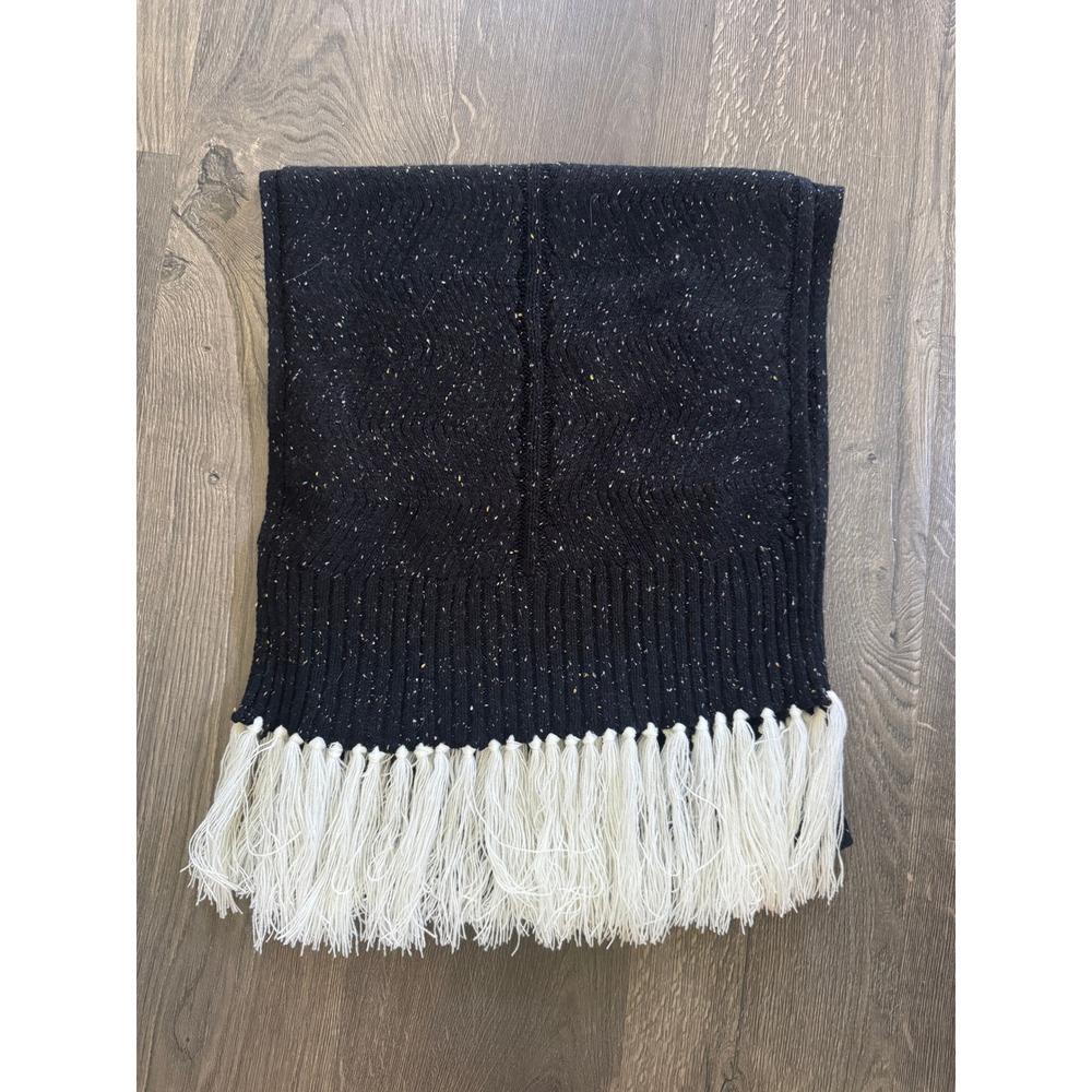 Knit Cotton Scarf OS Black White Speckled Fringe Soft Winter Holiday Excellent